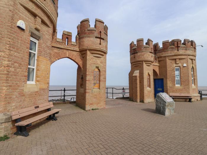 The Old Station House, Withernsea, Riding of Yorkshire, Near a National Park, Five bedrooms, hot tub