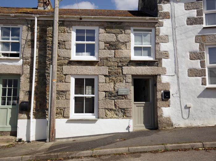 Fisherman's Cottage, Porthleven, Cornwall, dog-friendly, woodburning stove, romantic, close to beach