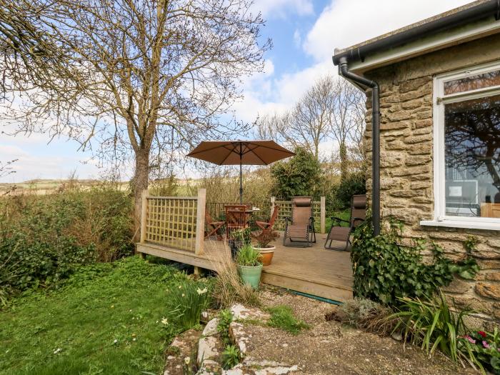 Eweleaze, West Bexington, Dorset, Close to a beach, Close to amenities, Sea views, Open-plan, Garden