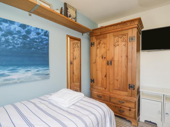 Seaspray in St Bees in Cumbria. Near National Park. Single-storey, two-bedroom home, welcoming pets.