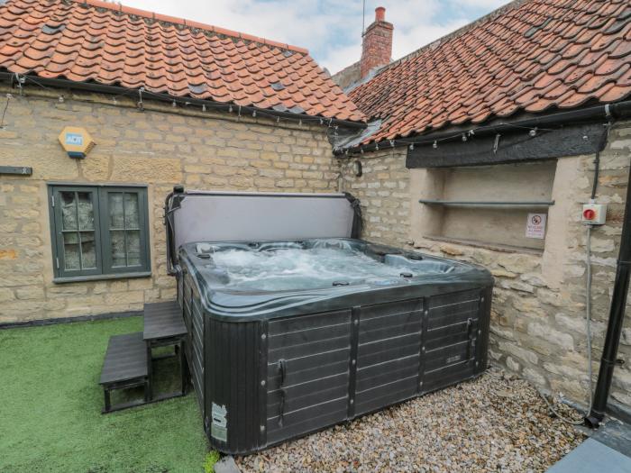 Roof Top Terrace, in Pickering, North Yorkshire. Smart TV. Near a National Park. Close to amenities.