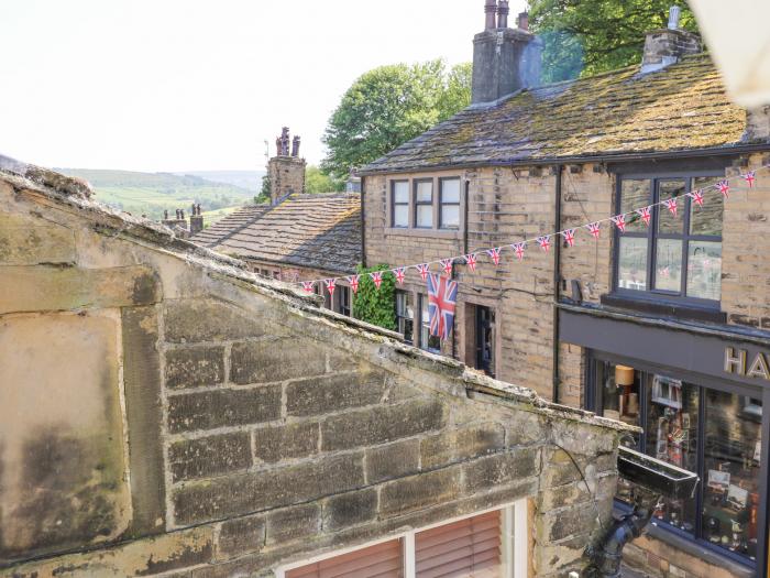 Piccadilly View, Haworth, West Yorkshire. Duplex apartment with elevated, countryside views. Central