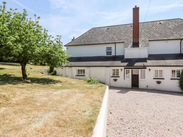 Upcott Farm in Morchard Bishop, Devon. Detached farmhouse. Country setting. Extensive garden. Pets.