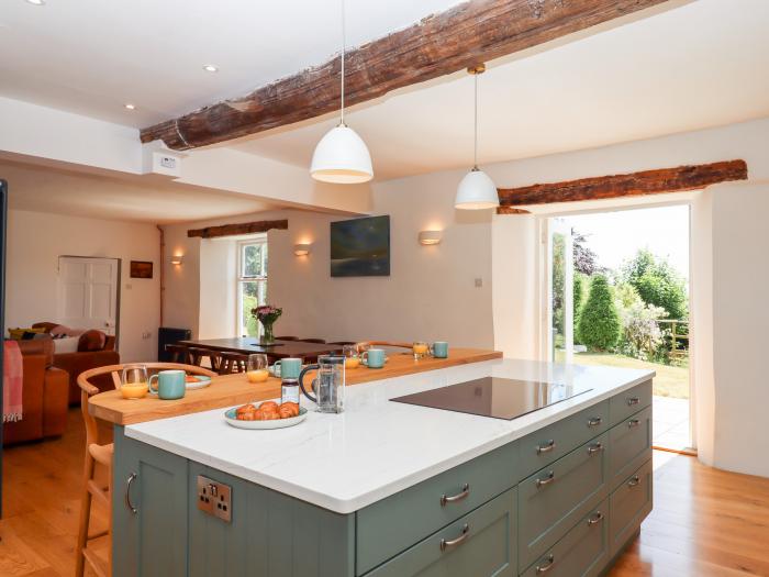 Upcott Farm in Morchard Bishop, Devon. Detached farmhouse. Country setting. Extensive garden. Pets.