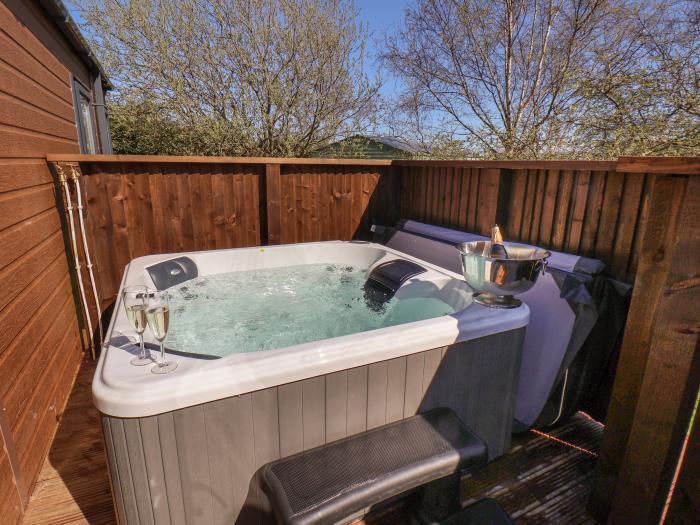 Rose Lodge in Runswick Bay near Staithes. Close to amenities and use of private decking & hot tub