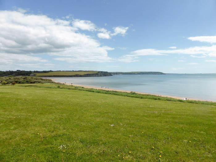 South Beach, Duncannon, County Wexford. Smart TV. Woodburning stove. Enclosed garden. Close to beach