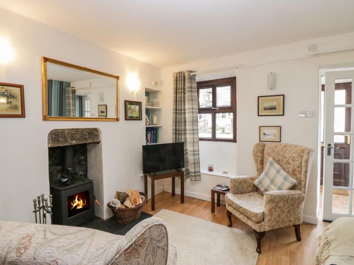 Daffodil Cottage in Flookburgh, Cumbria,Smart TV, woodburning stove, open-plan and ideal for couples