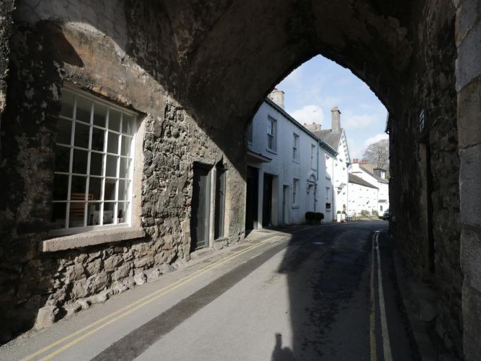 Daffodil Cottage in Flookburgh, Cumbria,Smart TV, woodburning stove, open-plan and ideal for couples