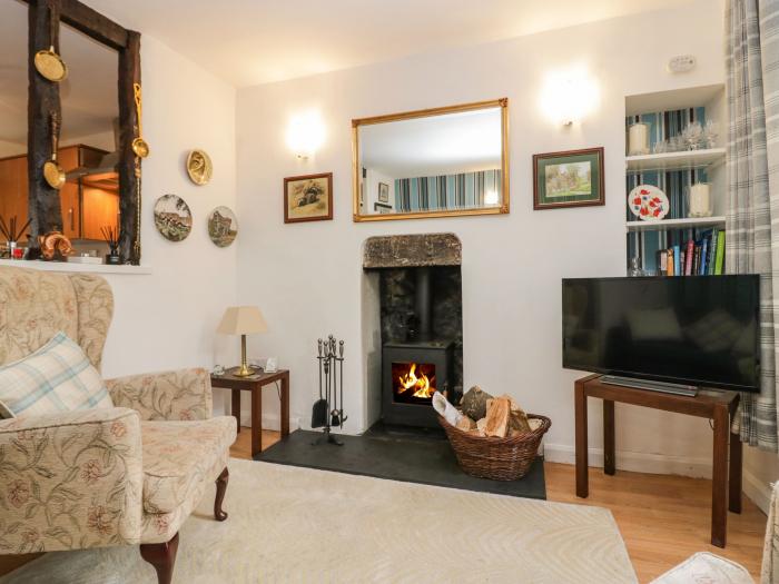 Daffodil Cottage in Flookburgh, Cumbria,Smart TV, woodburning stove, open-plan and ideal for couples