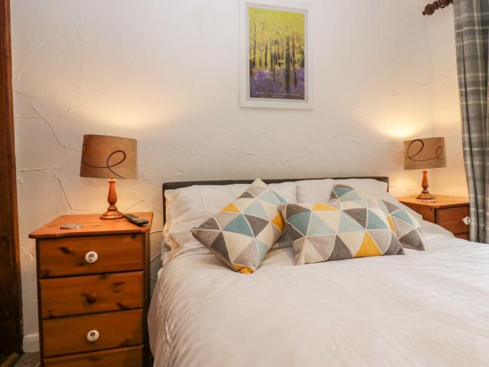Daffodil Cottage in Flookburgh, Cumbria,Smart TV, woodburning stove, open-plan and ideal for couples