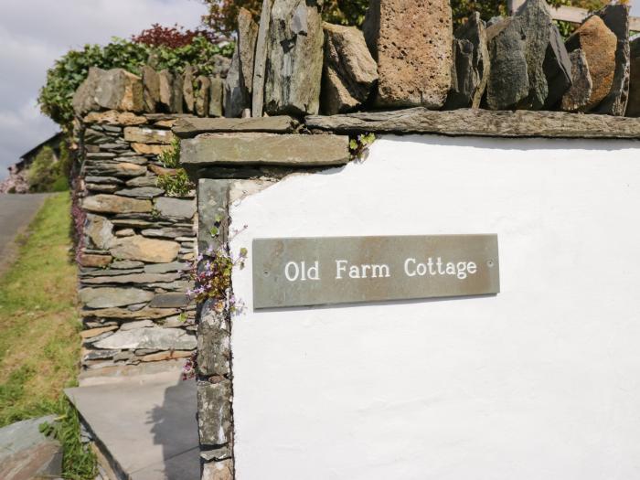 Old Farm Cottage in Skelwith Fold, Cumbria, in a National Park, off-road parking, pet-friendly, 2bed