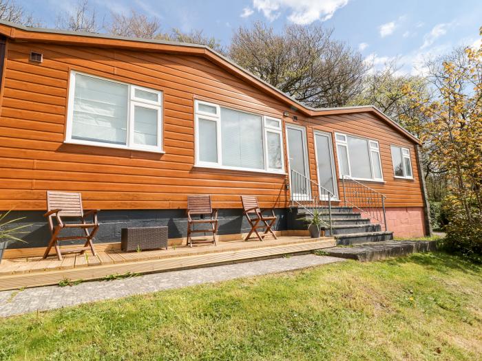 3 The Park, Penstowe near Kilkhampton, Cornwall. Single-storey. Open-plan. Off-road parking. Decking