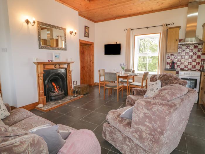 Cooladerry Cottage is in Cooladerry Mountain near Portsalon, County Donegal. Off-road parking. 3bed.