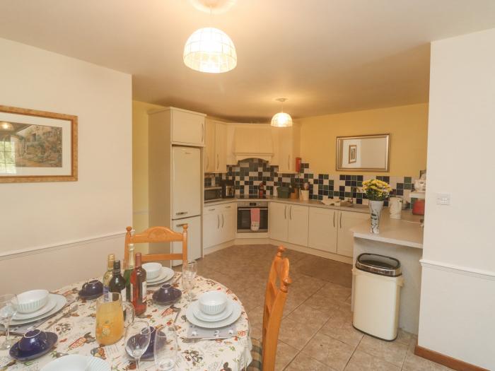 Stags Cottage, Bottreaux Mill near South Molton, Devon. Near a National Park. Private parking. 2 bed