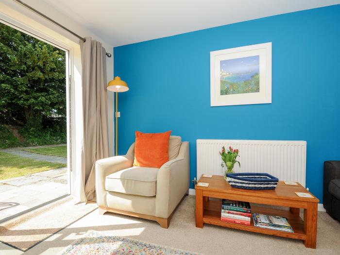 64 is in St Columb Road Cornwall. Off-road parking. On-site facilities. Close to amenities. Smart TV