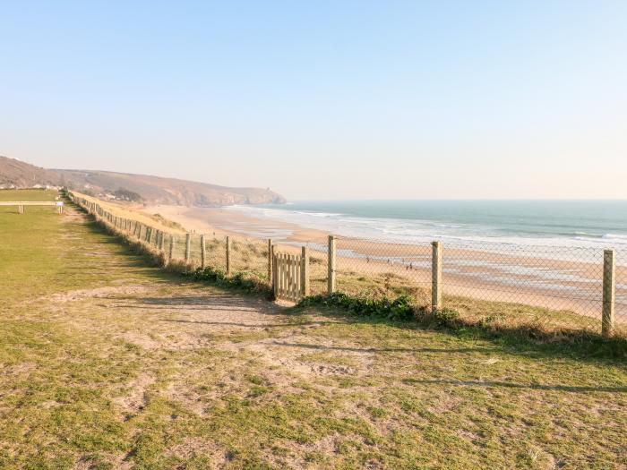 Barn Renovation, Lower Kenneggy near Praa Sands, Cornwall. Garden. Smart TV. Open-plan. WiFi. Games.