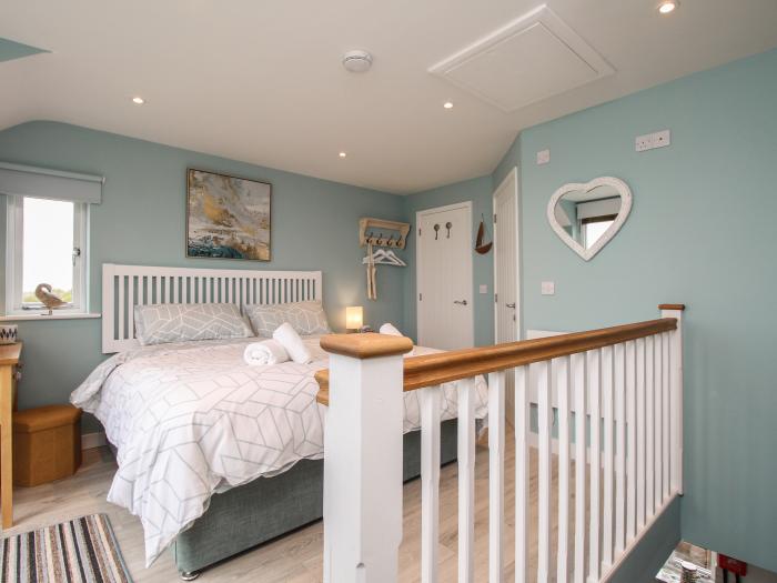 Blue Waters in Weymouth, Dorset. One-bedroom home, ideal for a couple, near the beach and amenities.