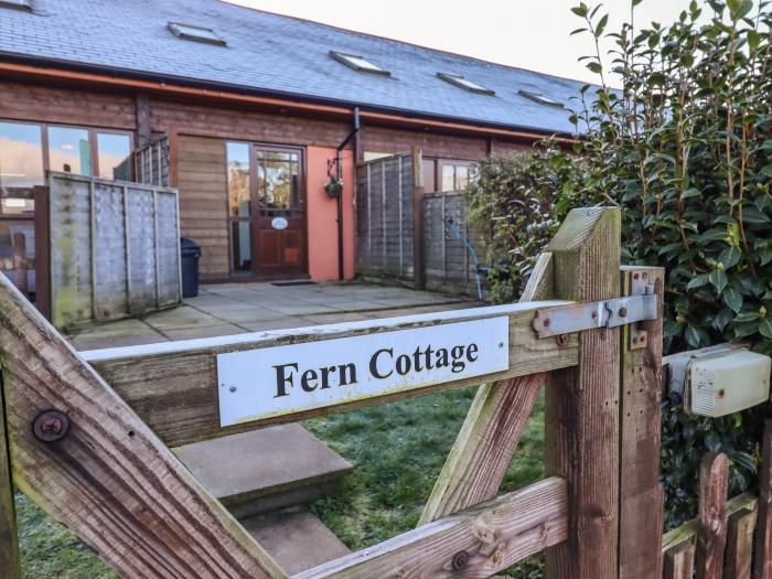 Fern Cottage, Muddiford near West Down, Devon. Near Exmoor National Park. Pet-friendly. Pretty views