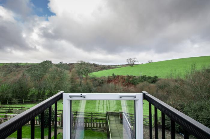 Fern Cottage, Muddiford near West Down, Devon. Near Exmoor National Park. Pet-friendly. Pretty views