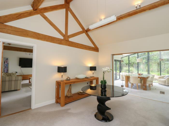 Appletree Cottage, Godshill near Fordingbridge, Hampshire. In the New Forest National Park, Smart TV