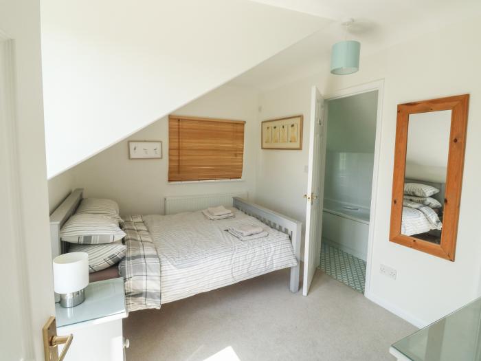 5 Forest Park Lodge, High Bickington, in Devon. Smart TV. Bedrooms with en-suites. Off-road parking.