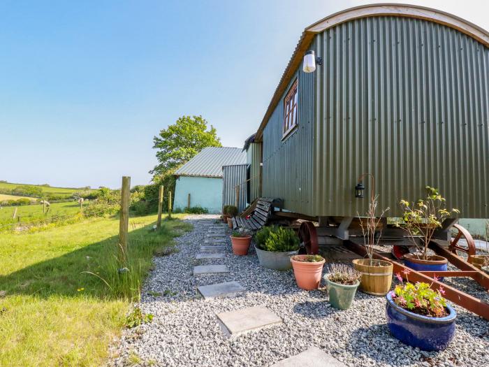 Puddle Duck Shepherds Hut, Crackington Haven