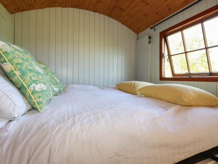 Puddle Duck Shepherds Hut, Crackington Haven