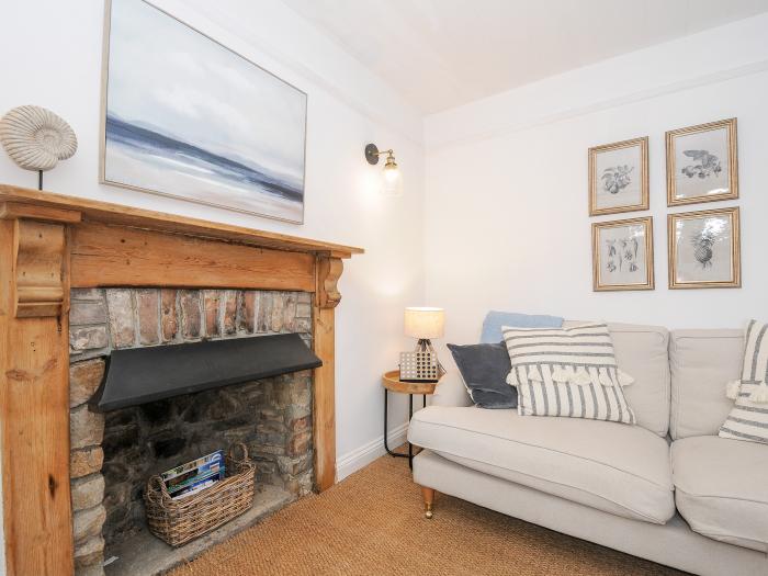 The Cottage in St Kew Highway, Cornwall. Three-bedroom cottage with pet-friendly garden. Near shops.