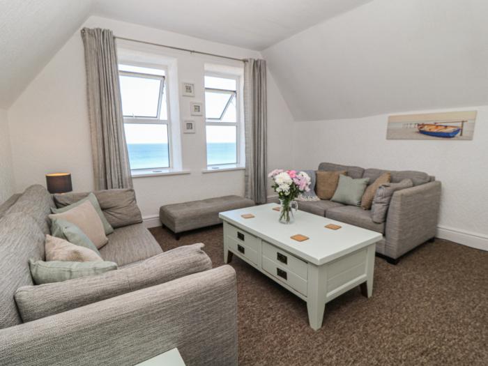 Hartland View, Woolacombe, Devon. Pet-friendly. Off-road parking. Close to e pub, a shop and a beach