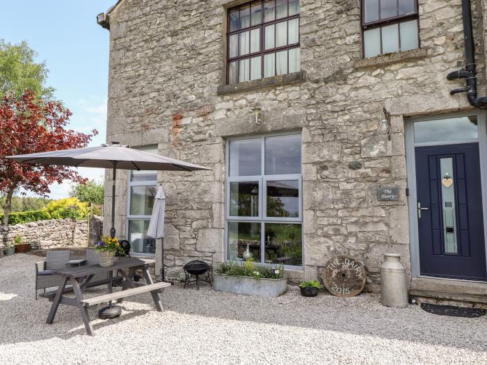 The Dairy at Brakenthwaite Holidays is near Arnside, Cumbria. One-bed barn conversion for couple. T