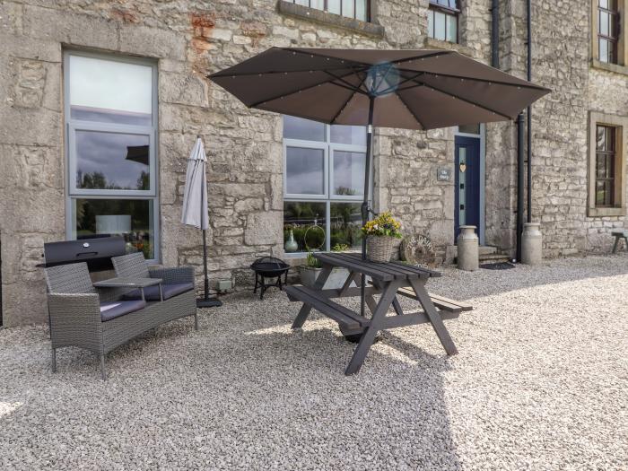 The Dairy at Brakenthwaite Holidays is near Arnside, Cumbria. One-bed barn conversion for couple. T