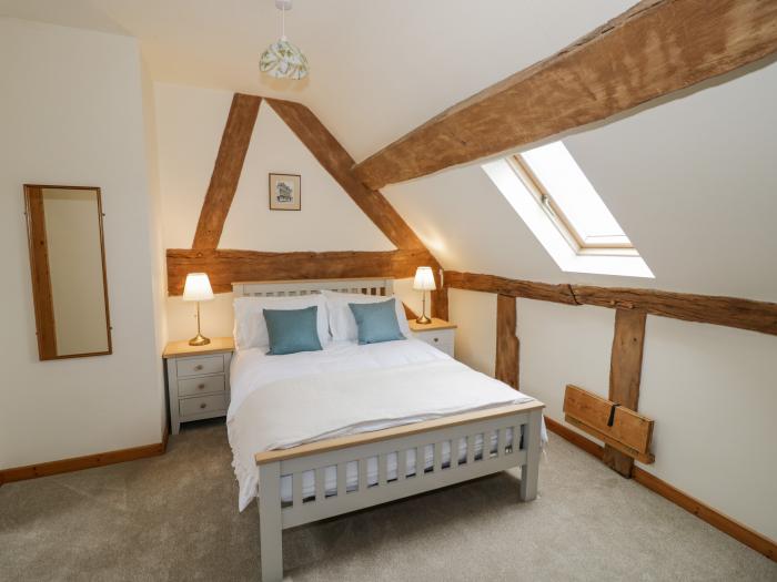 Drifthouse, Church Stretton, Shropshire. Smart TV. Woodburning stove. In an AONB. Pet-friendly. 3bed