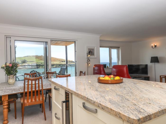 14 Burgh Island Causeway, Bigbury-On-Sea. First-floor apartment. Stunning sea and beach views. WiFi.