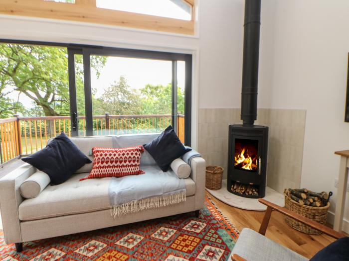 Hill House Corbridge, Northumberland. Off-road parking. Ground-floor living. Woodburning stove. 1bed
