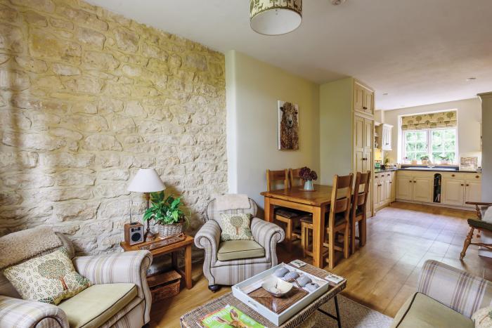 Waterloo Mill Cottage, Wotton-Under-Edge, Gloucestershire. Close to amenities. Families. In an AONB.