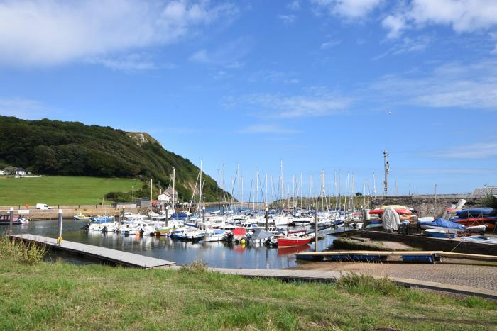 Brookhaven, Musbury, Devon. In an AONB. Close to amenities. Off-road parking. Gardens. Pet friendly.