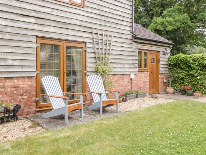 Archers Cottage is near Leominster, in Herefordshire. One-bedroom cottage, ideal for a couple. Rural