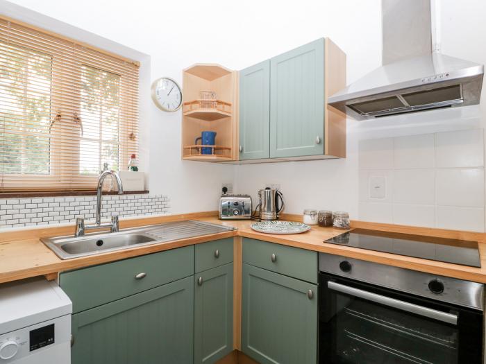 Archers Cottage is near Leominster, in Herefordshire. One-bedroom cottage, ideal for a couple. Rural