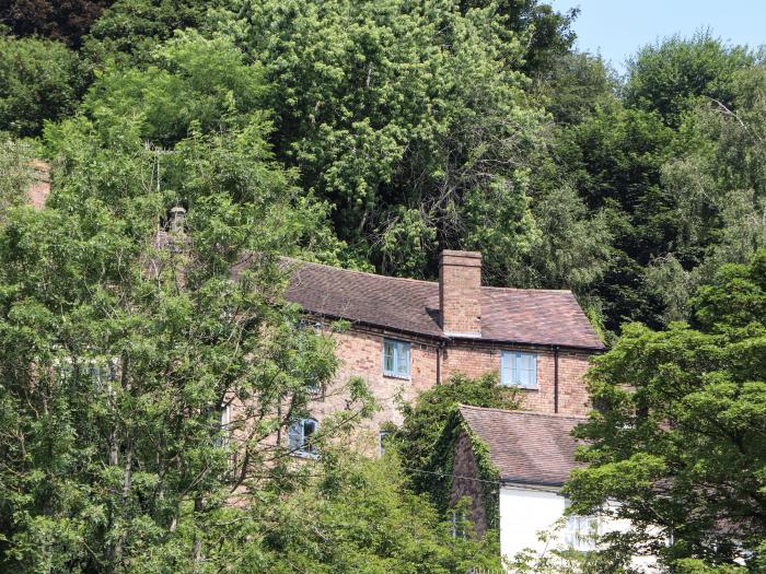 The Olde Drill House in Ironbridge, Shropshire. Two-bedroom, riverside home. Close to shops and pubs