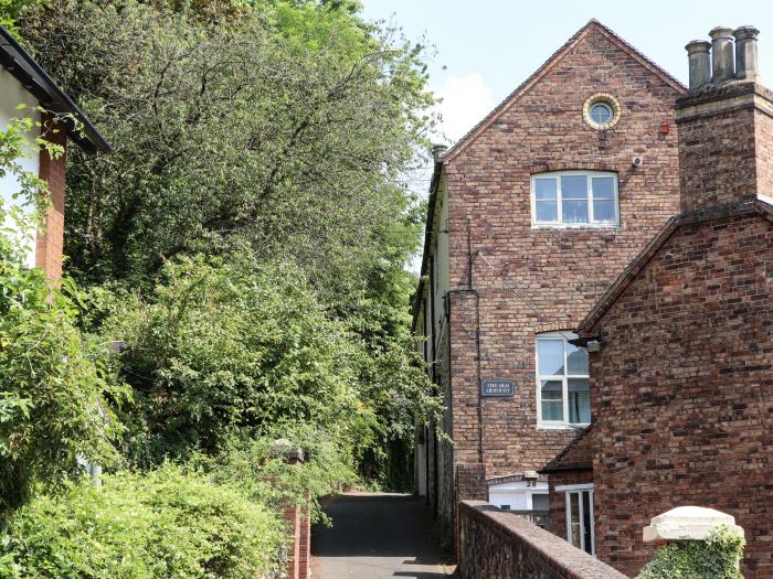 The Olde Drill House in Ironbridge, Shropshire. Two-bedroom, riverside home. Close to shops and pubs