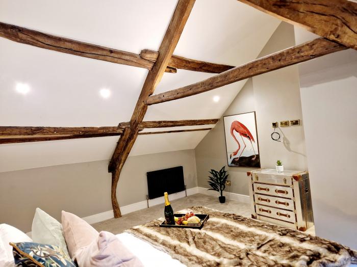 The Cruck nr Garstang, Lancashire. Duplex apartment, ideal for couples. Close to amenities and AONB.
