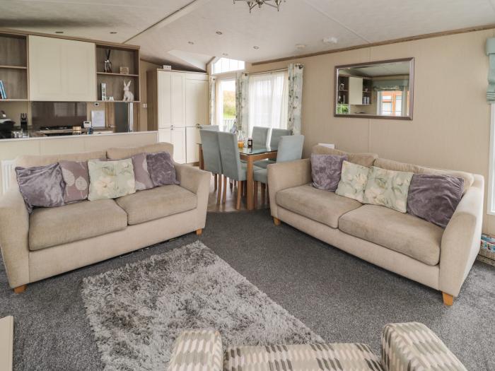 Lemon Tree lodge, is in Felton, in Northumberland. Three-bedroom lodge with hot tub and on-site pub.