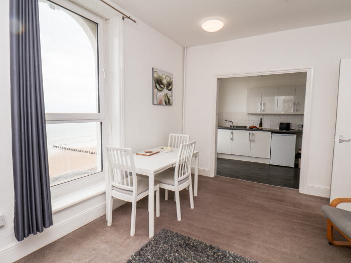 Apartment 8, Bridlington, East Riding of Yorkshire. Sea views. Open-plan. Close to a beach and shops