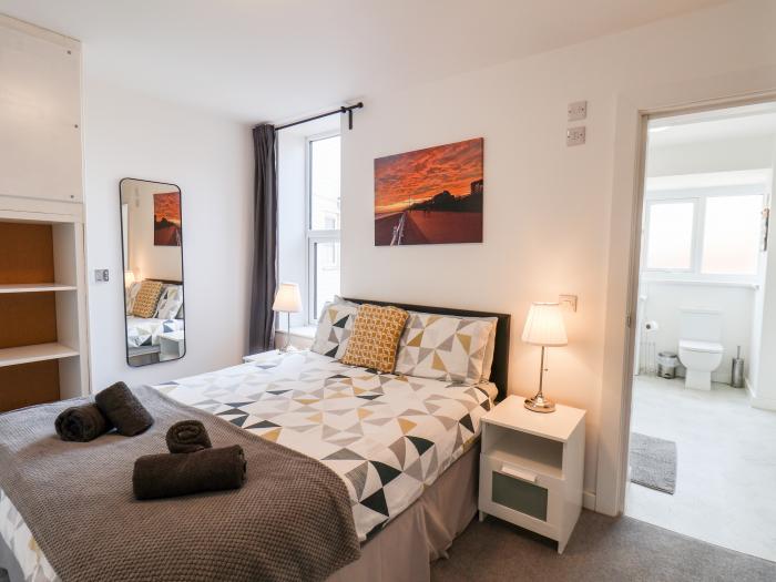 Apartment 2 Bridlington Bay, Bridlington. Sea views. Close to a beach. Smart TV. Close to amenities.