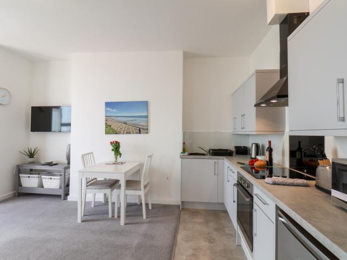 Apartment 2 Bridlington Bay, Bridlington. Sea views. Close to a beach. Smart TV. Close to amenities.