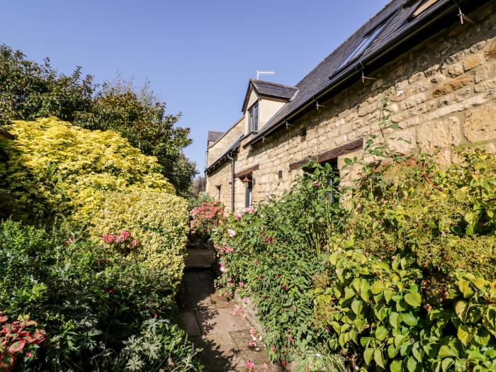 The Old Stables is in Chipping Campden, Gloucestershire. Two-bedroom barn conversion. In AONB. Rural