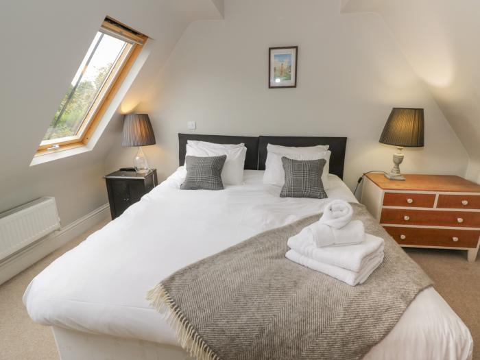 The Old Brewhouse, Chipping Campden, Gloucestershire. Pet-friendly. Shared garden. Off-road parking.