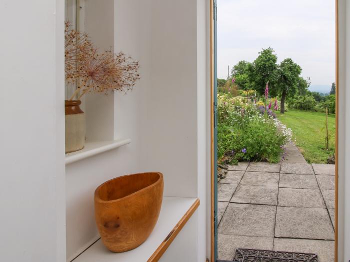 Lower Woodend Cottage, Bircher Common