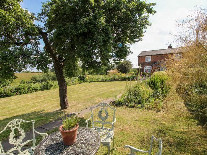 Lower Woodend Cottage, Bircher Common