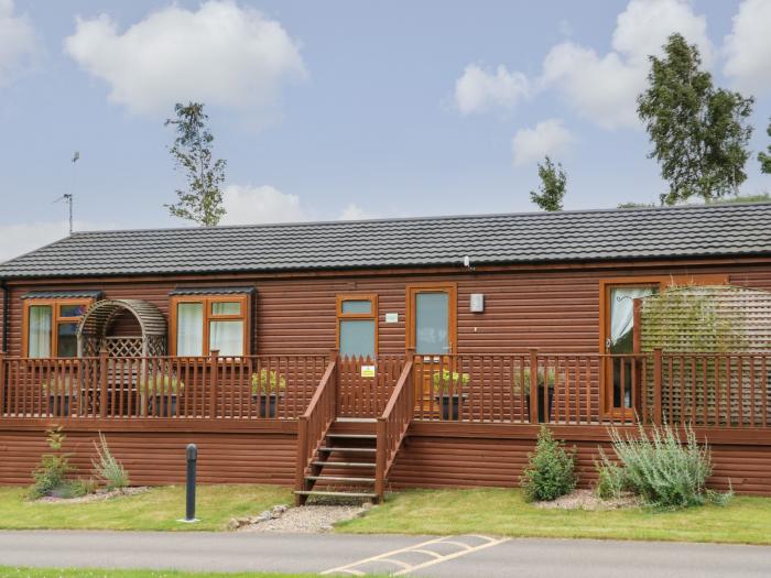 Butterfly Lodge, near Catterick, North Yorkshire. Two-bed lodge with hot tub and pet-friendly garden